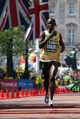 Samuel Wanjiru remporte le marathon de Londres 2009